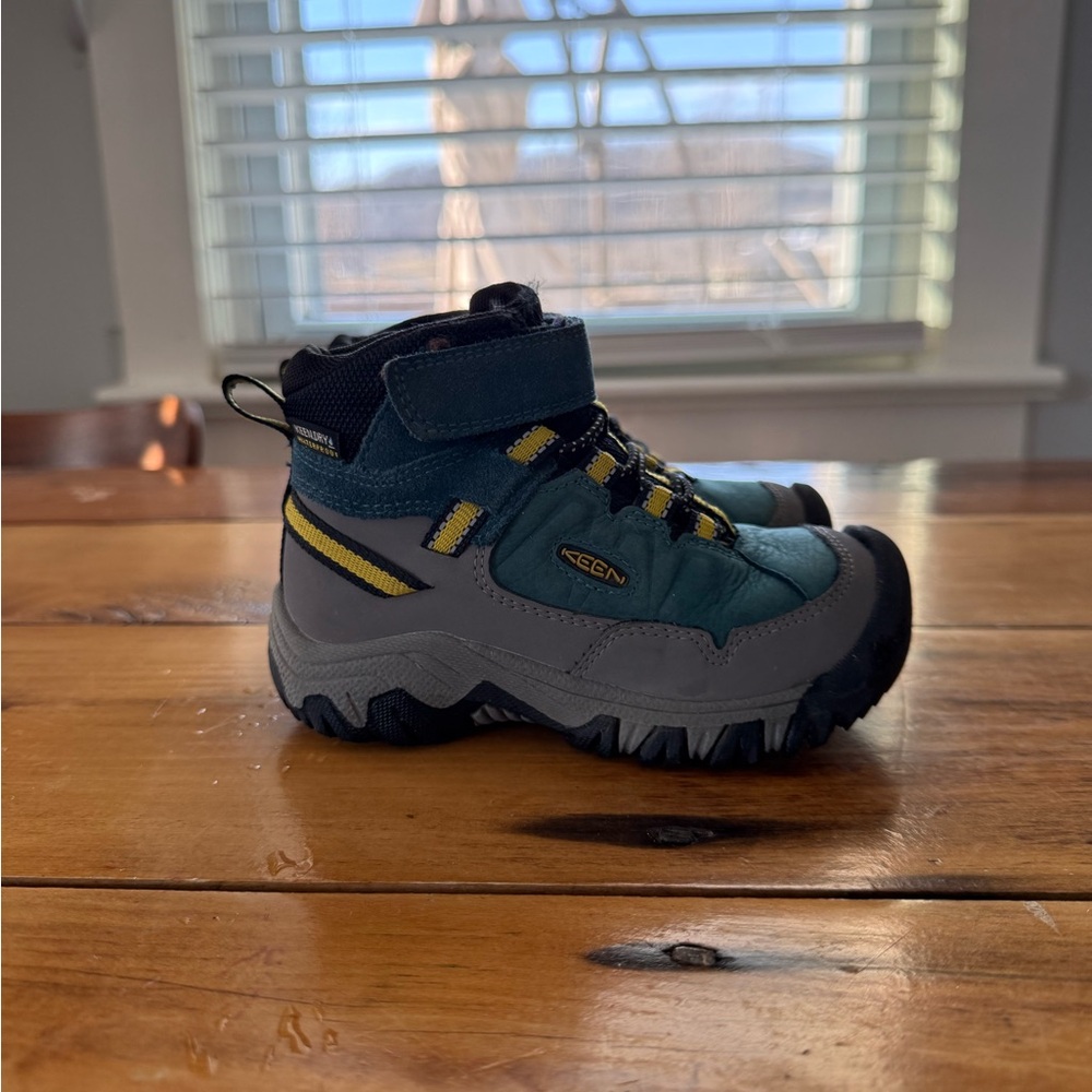 Keen Kids' Teal and Yellow Boots